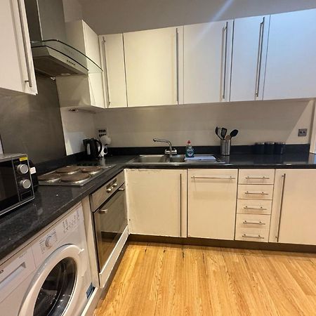 Comfortable - Cosy - Budget Studios In City Center Лондон Екстер'єр фото
