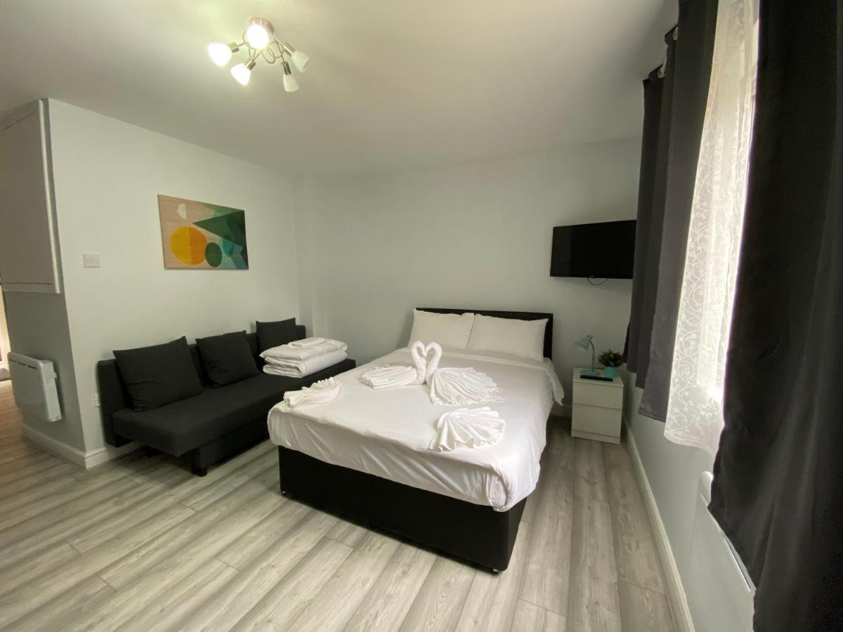 Comfortable - Cosy - Budget Studios In City Center Лондон Екстер'єр фото
