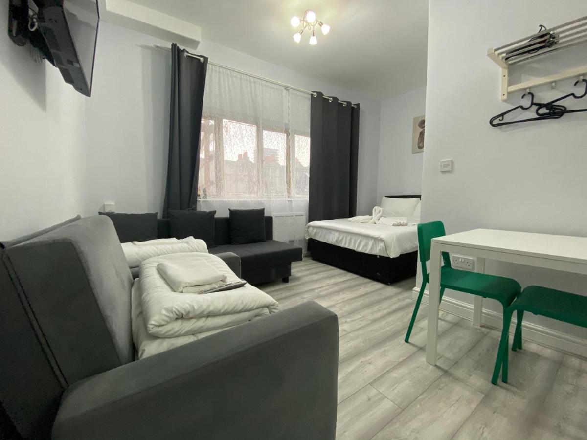 Comfortable - Cosy - Budget Studios In City Center Лондон Екстер'єр фото