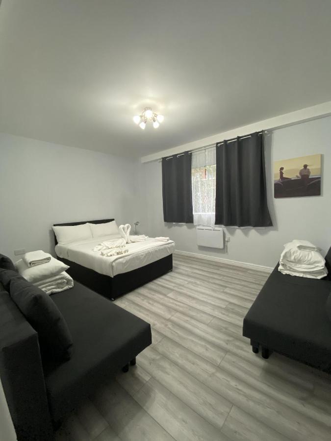 Comfortable - Cosy - Budget Studios In City Center Лондон Екстер'єр фото