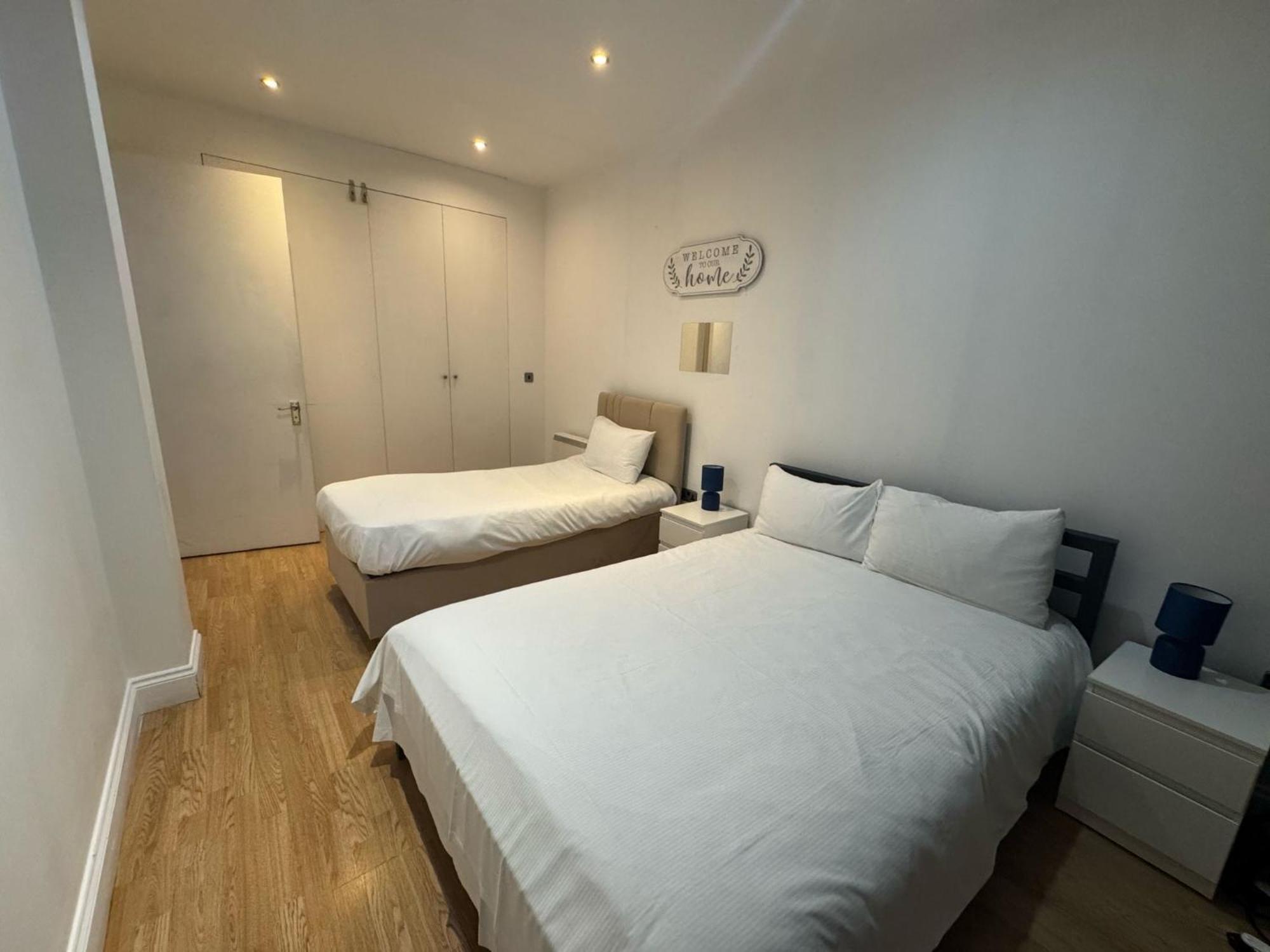 Comfortable - Cosy - Budget Studios In City Center Лондон Екстер'єр фото